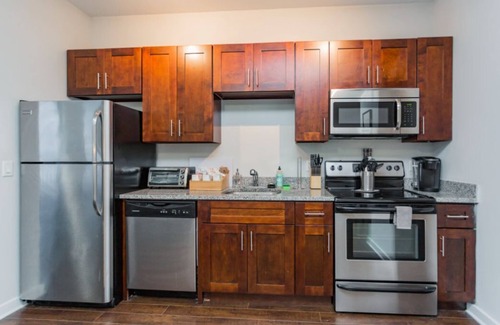 Music Row Apartment | CozySuites MusicRow Alluring 1BR with free parking! 28