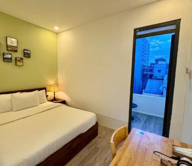 Bach Dang Riverside House | Crab Bui Vien Homestay