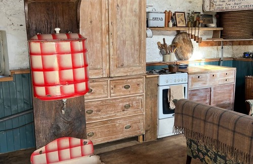 Ulva Cabin | Cragaig Bothy - remote off grid bothy with amazing sea views