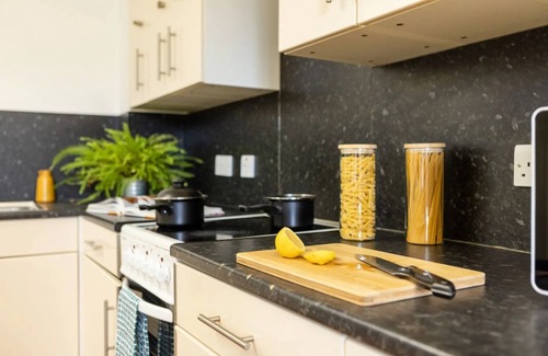 Bournemouth City Centre Apartment | Cranborne House