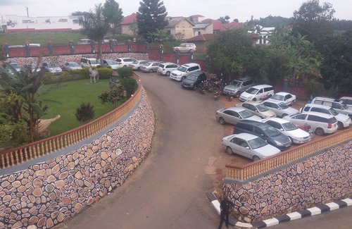 Ishaka Hotel | Crane Resort Hotel
