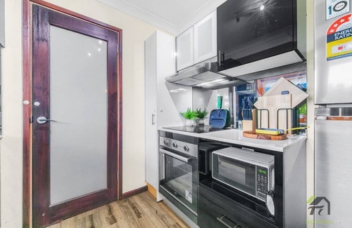 Cranebrook House | Cranebrook Leisurely Home