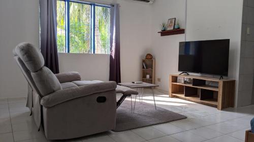 Basdiot House | Crazy Bears Guesthouse