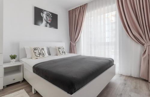 Oradea Apartment | Cream Divine