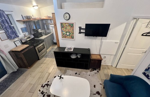 Soquel Cottage | Creekside Cabin is great for families & couples-Come enjoy Santa Cruz Mountains!