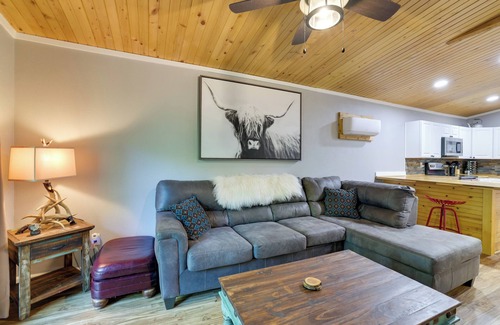 Powell Cabin | Creekside Nature Escape in Southwest Missouri