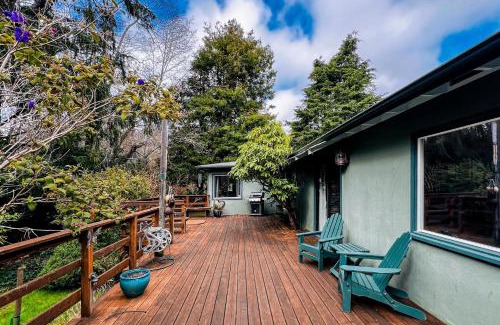 Crescent City North House | Creeksong Retreat