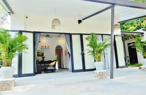 Tan Hiep House | Crest House Beachside - Three-bedroom Private House on Cham Island Hoi An