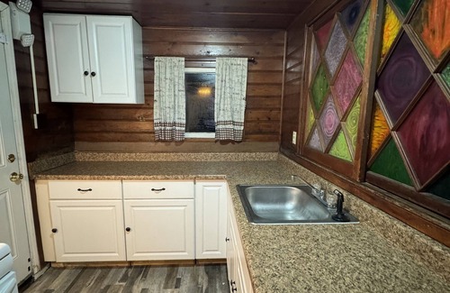 Crestline Hotel | Crest Lodge Historic Mountain Inn