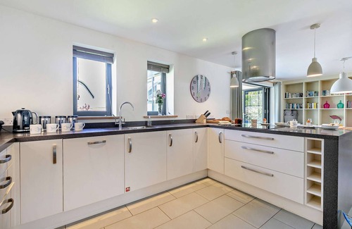 Trevone House | Crigmorrick - Three Bedroom House, Sleeps 6