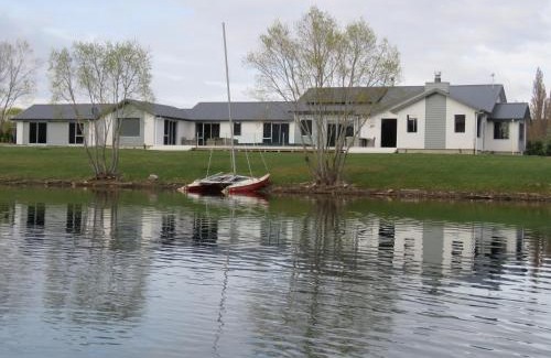 Lowburn Hotel | Cromwell Escape