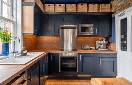 York Apartment | Crookback House