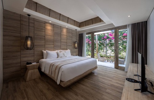 Jimbaran Hotel | Cross Bali Breakers