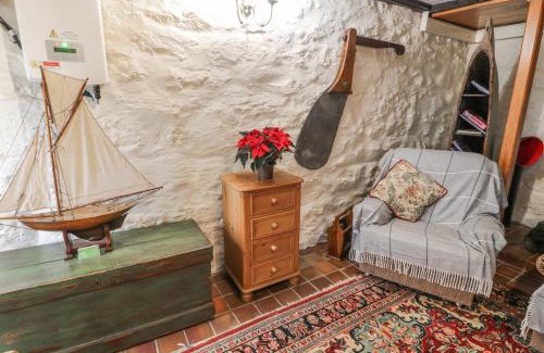 Tyn-y-Gongl House | Crow's Nest Cottage