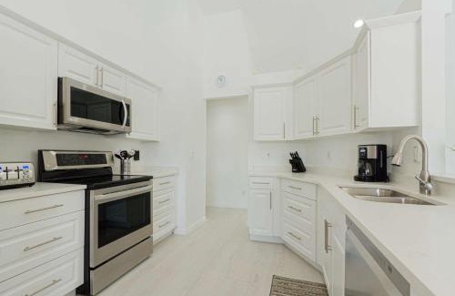Crown Pointe House | Crown Pointe- Crown Pointe Blvd.,E.