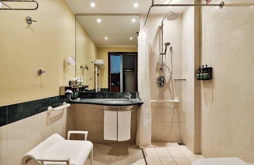 Case Nuove Hotel | Crowne Plaza Milan - Malpensa Airport by IHG