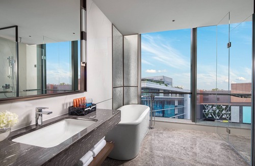 Minhang Hotel | Crowne Plaza Shanghai Hongqiao by IHG