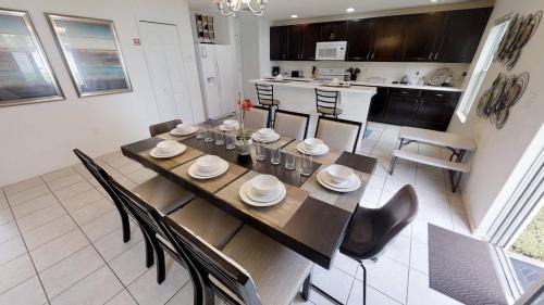 Crystal Cove House | Crystal Cove Resort 4 Bedroom Vacation Home 1527