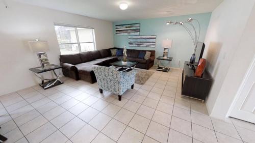 Crystal Cove House | Crystal Cove Resort 4 Bedroom Vacation Home 1527