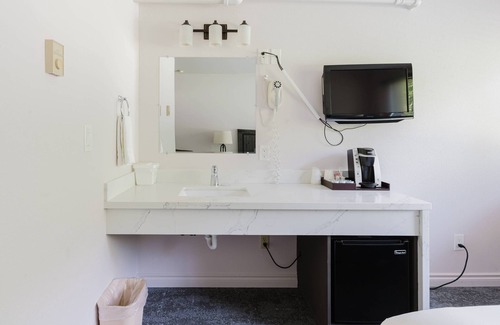 Enumclaw Hotel | Crystal Mountain Hotels