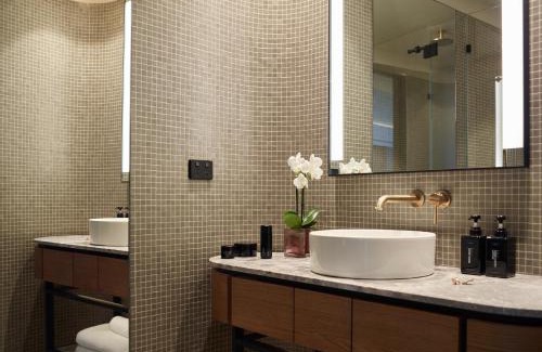 Newcastle Hotel | Crystalbrook Kingsley