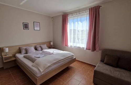 Zalakaros House | Csendes kis Földszinti Apartman, Pároknak - Termálfürdő 3 Perc Autóval
