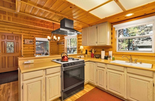 Eagle Mountain Estates House | Cub's Cabin #2561