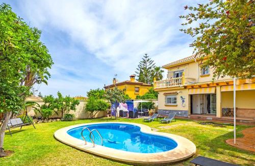 Alhaurin de la Torre Villa | Cubo's Villa Sunray