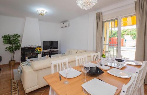 Alhaurin de la Torre Villa | Cubo's Villa Sunray