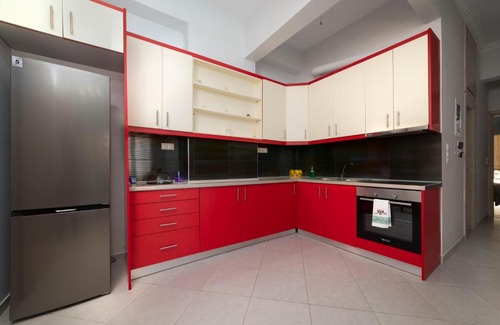 Nikaia Apartment | Cuka apartment 3BD nexto to metro and Piraeus Port