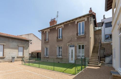 La Pradelle Apartment | Curie 1er - Appart cosy & calme à 5 min de la gare