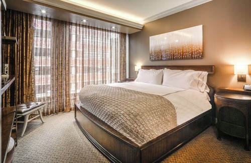 Downtown Buffalo Hotel | Curtiss Hotel, an Ascend Collection Hotel