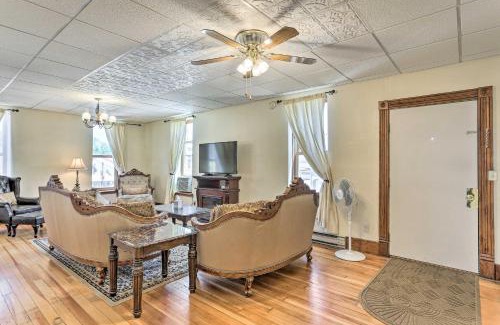 Custer Apartment | Custer Apt in Heart of Town Shop, Dine, Hike