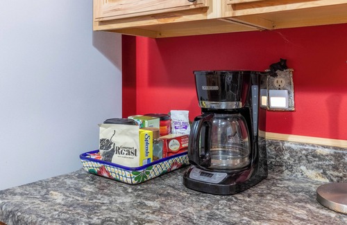 Whittier Cabin | Customer Appreciation Year! Get a free night!