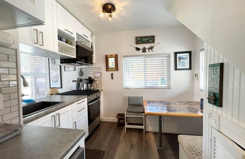 Mammoth Lakes Condo | Cute and Comfy Studio + Loft, 1.5 Baths