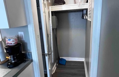 Saint Johns Apartment | Cute & Comfy Efficiency Apartment #9