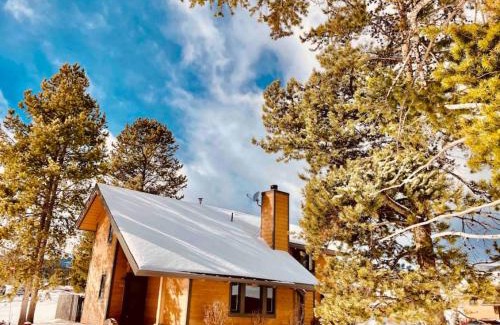 Big Sky Meadow Village Apartment | Cutest Little Condo