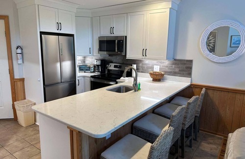 Ocracoke Villa | CV7: North Point -2nd floor 2BR villa with screened porch!