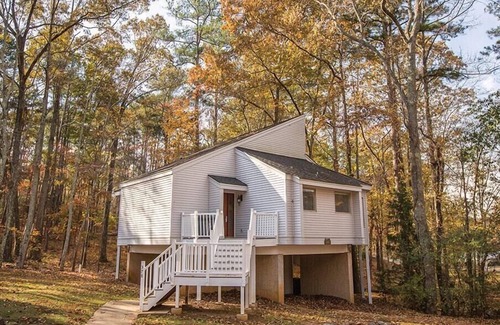 Villa Rica Condo | CW Villas at Fairfield | Balcony Queen Studio