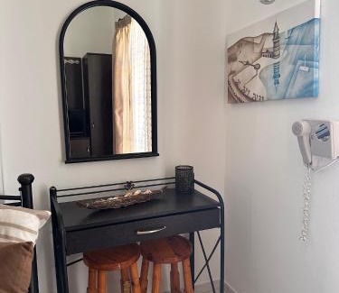 Perivolos Apartment | Cycladic Relaxation Corner