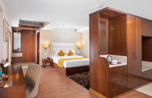 Dehradun Hotel | Cygnett Inn Paras