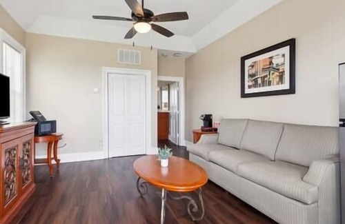 Lafitte Bed & Breakfast | Cypress Cottage St.1