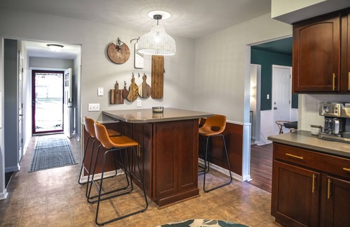 Newburgh House | Cypress House Newburgh, Cypress House - A Curated, Comfortable, Charming Home near the Historic Down.