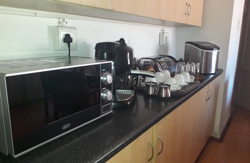 Greater Johannesburg Metropolitan Area House | Cyrildene Lodge