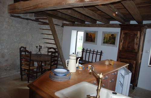 Puymirol Apartment | Dépendance D'un Château Médiéval du Xiième Siècle, Gite Indépendant