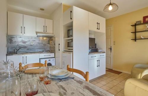 Barbotan-les-Thermes Apartment | Détente en T1 Bis avec fibre gratuite à Barbotan - FR-1-841-68