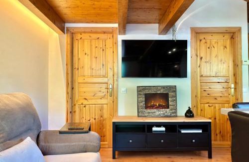 Soldeu Ski Chalet | Dúplex con Parking en el Corazón de Incles I AndBnB HUT17488