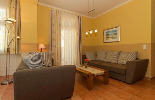 Ostseebad Kuhlungsborn Apartment | Dünenschloss Dünenschloss 1-16
