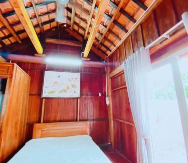 Phong Dien Ski Chalet | Dưa Hấu House