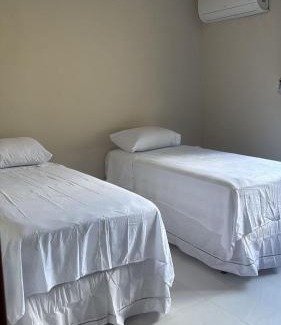 Camburi House | D 'celler